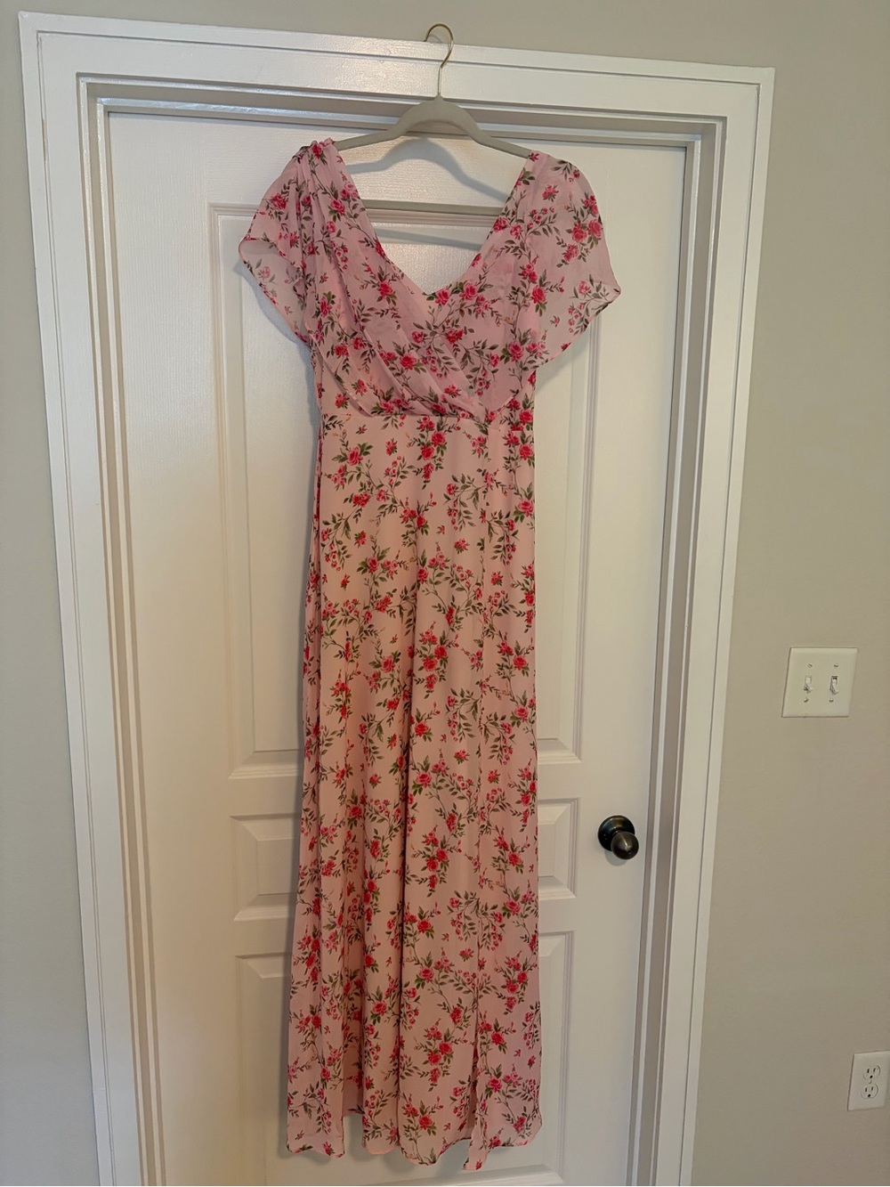 Pink Floral Maxi Dress - Elegant V-Neck